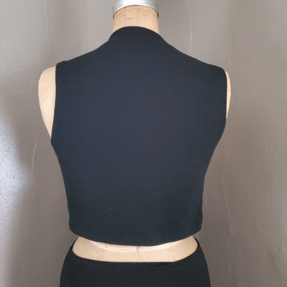 Vest - Picture 2 of 2